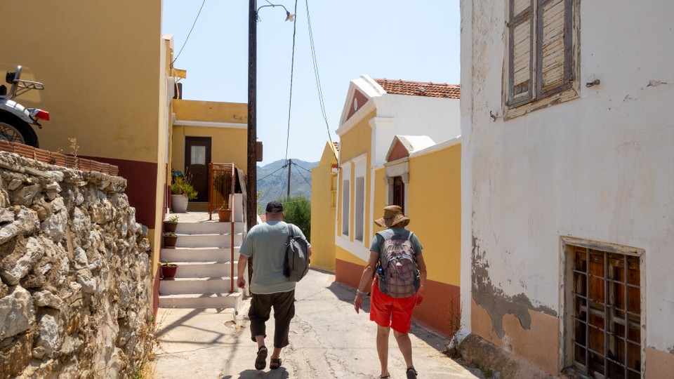 Griechenland - Symi - Sieht nach einem leichten Spaziergang aus, aber nur weil man das Gefälle nicht sieht.