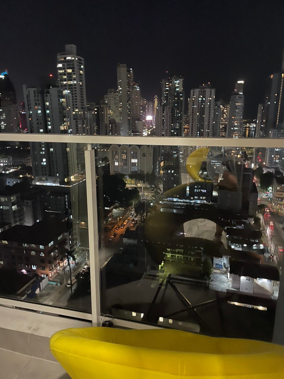 Panama - Panama-Stadt - Ein weiteres Mal die Skyline an meinem letzten Abend in Panama -und letzten Abend dieser Reise- genießen 🇵🇦 