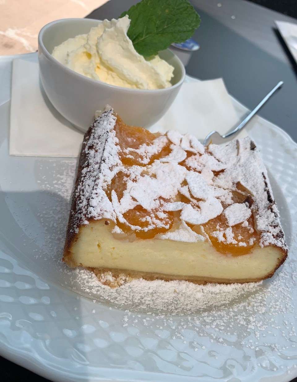 Österreich - Lech - Noch viel leckerer..,, und warm. 