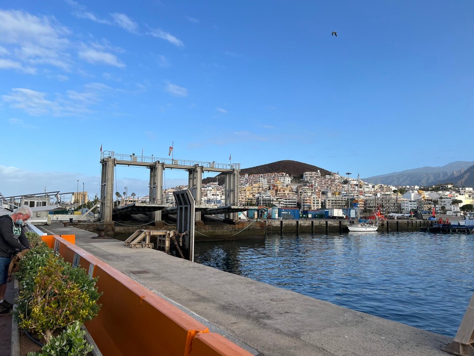 Spanien - Arona - Der Anlegeplatz, an dem die Fähre anlegen wird