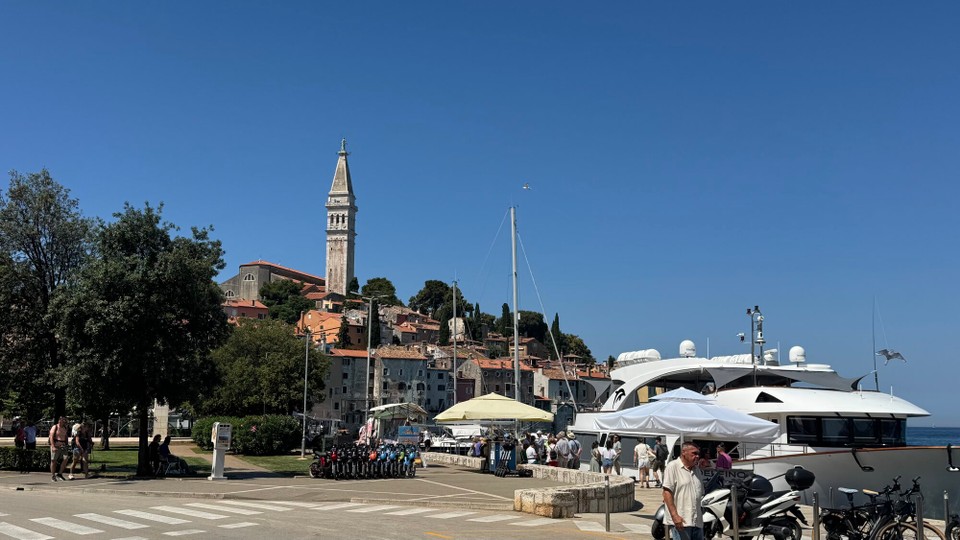 Kroatien - Rovinj - Das malerische Rovinj liegt an der Westküste der Region Istrien. In den Gassen der Altstadt, beginnt eine Zeitreise in die venezianische Epoche der Stadt.