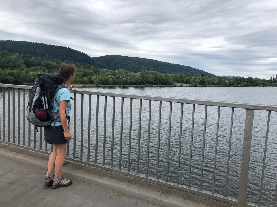 Deutschland - Trier - Unsere erste Moselüberquerung. Blick nach Trier.