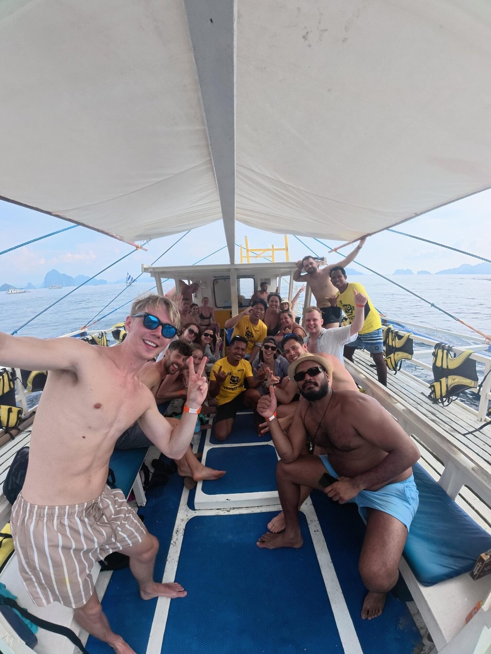 Philippines - El Nido (Bacuit) - The best group minus the arrogant Indian guy 