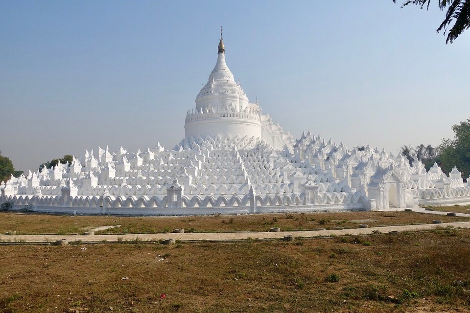 Myanmar (Burma) - Mandalay - Mingun - Sanda Muni Payda