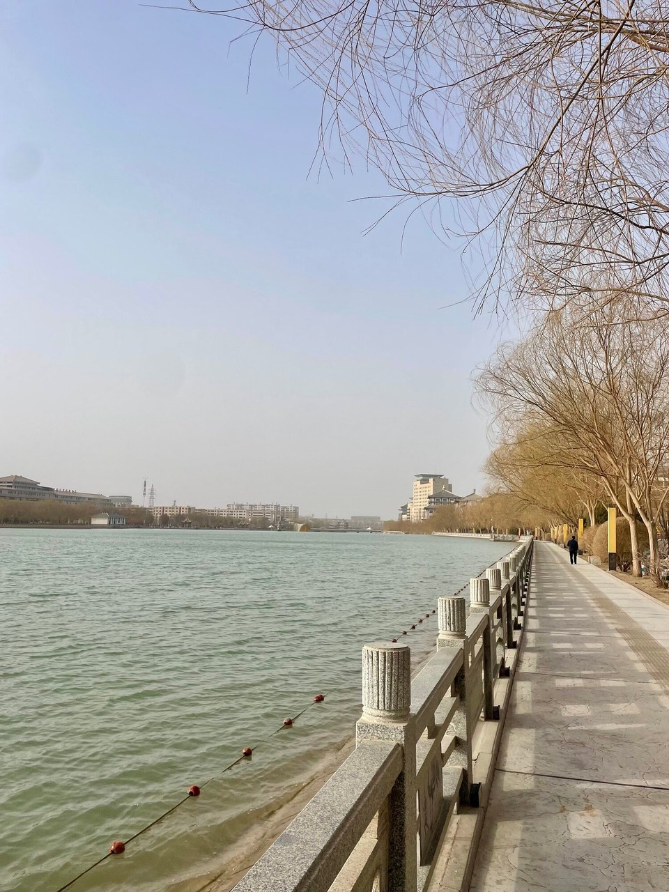 China - Jiuquan - Üses Hotel isch gad am Fluss🤩
