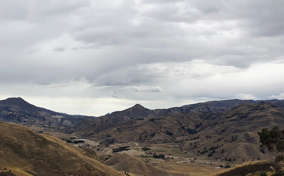 Ecuador - Quilotoa Lake - View on the way to Quilotoa Lake