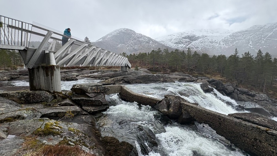 Norwegen - Briksdalsbre - sogar mit Brücke 
