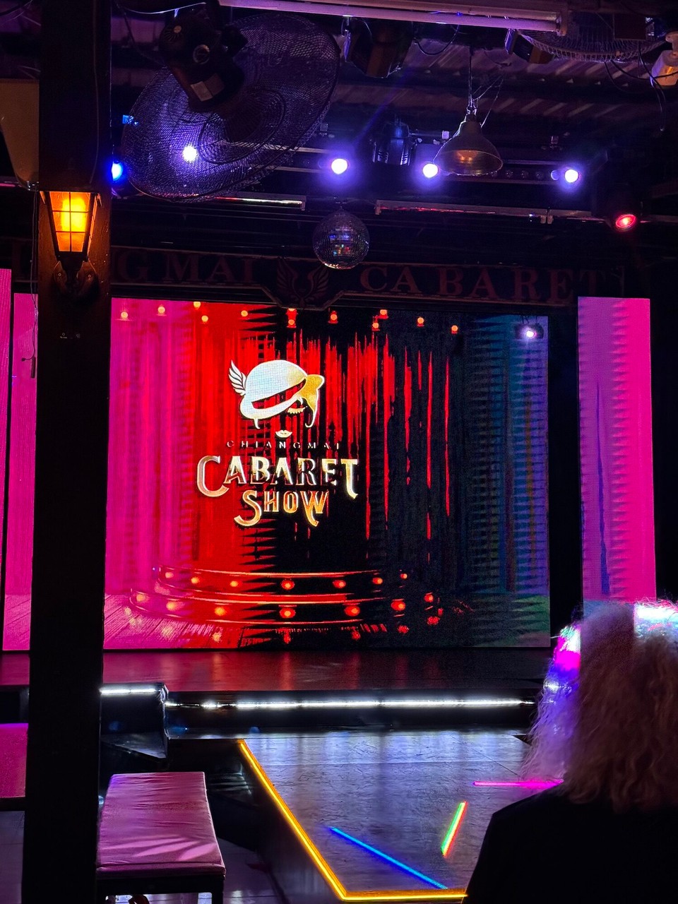 Thailand - Chiang Mai - Fantastische Ladyboy Show