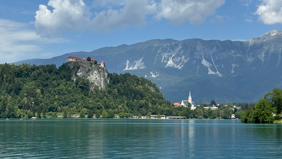 Slowenien - Portorož - Der Belder See ist eine der Top-Sehenswürdigkeiten von Slowenien, wird sogar als “Abbild des Paradieses” bezeichnet, die Beschreibung des Gletschersee hatte es uns bei unseren Recherchen angetan.