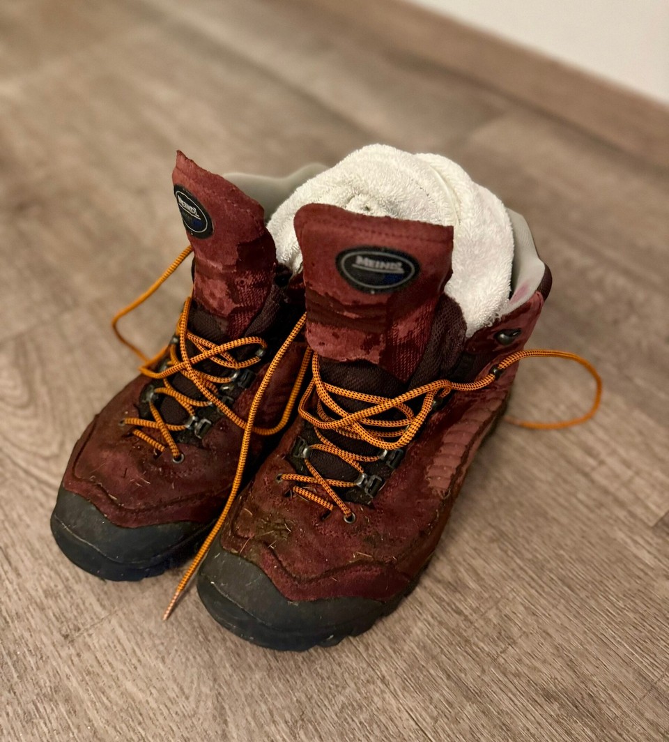 Österreich - Steinach am Brenner - Duschen, Klamotten wechseln und die Schuhe irgendwie bis morgen trocken bekommen. 