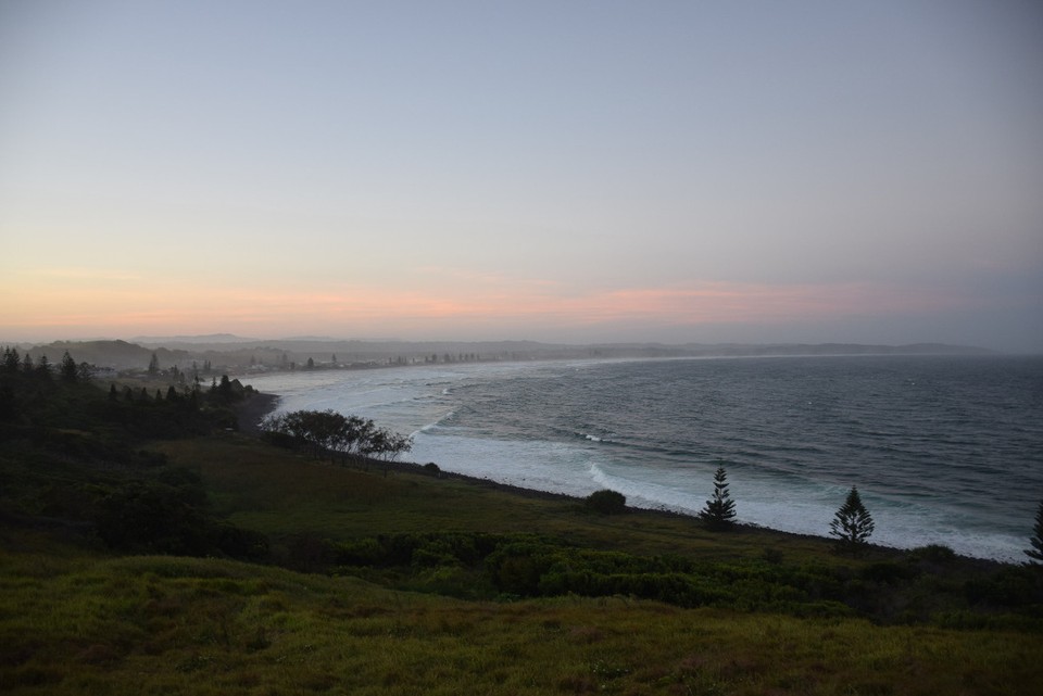 Australien - Iluka - Blick über Seven Mile Beach vom Pat Morton Lookout in Lennox Head