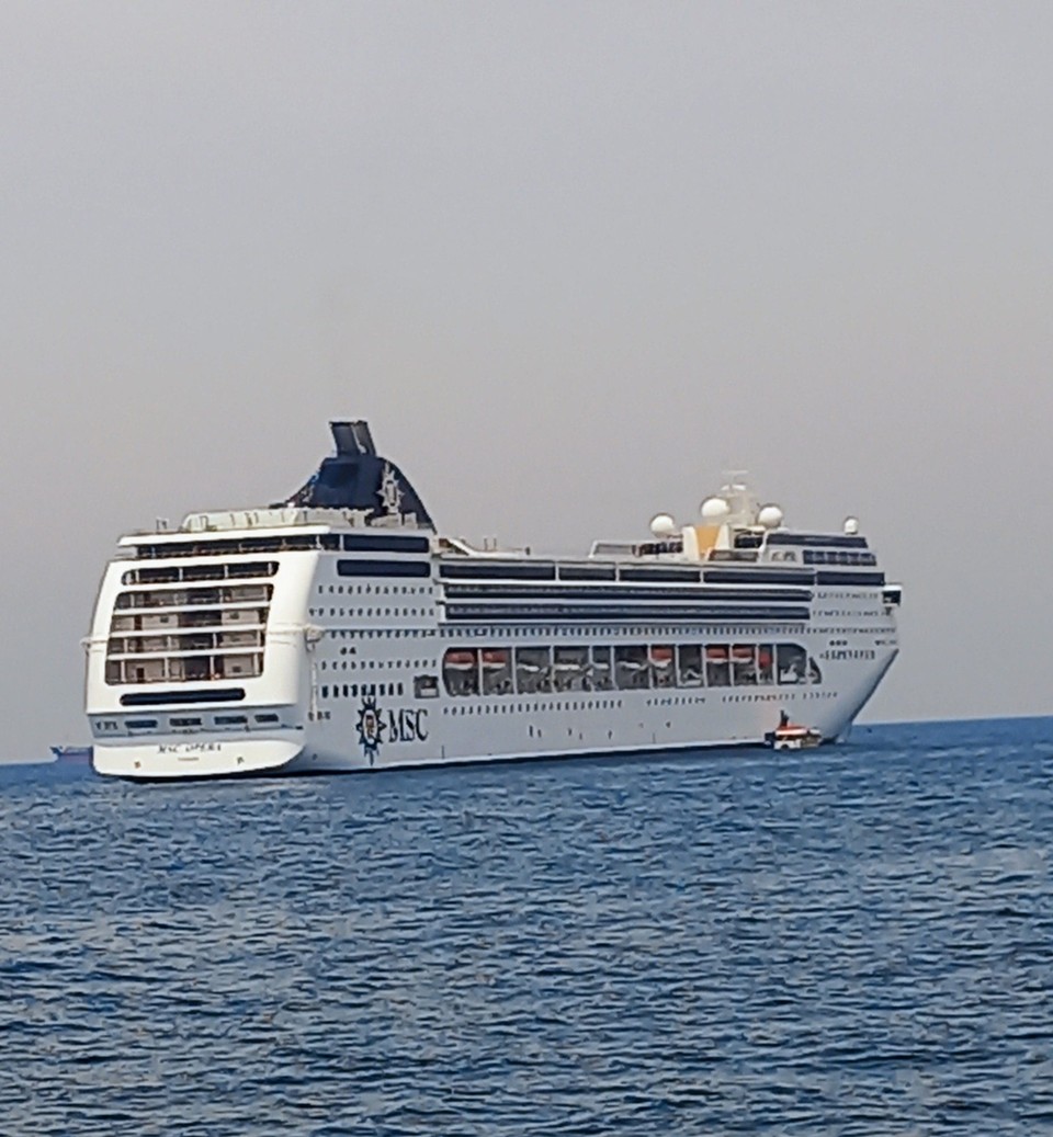 Oman - al-Chasab - MSC Opera.