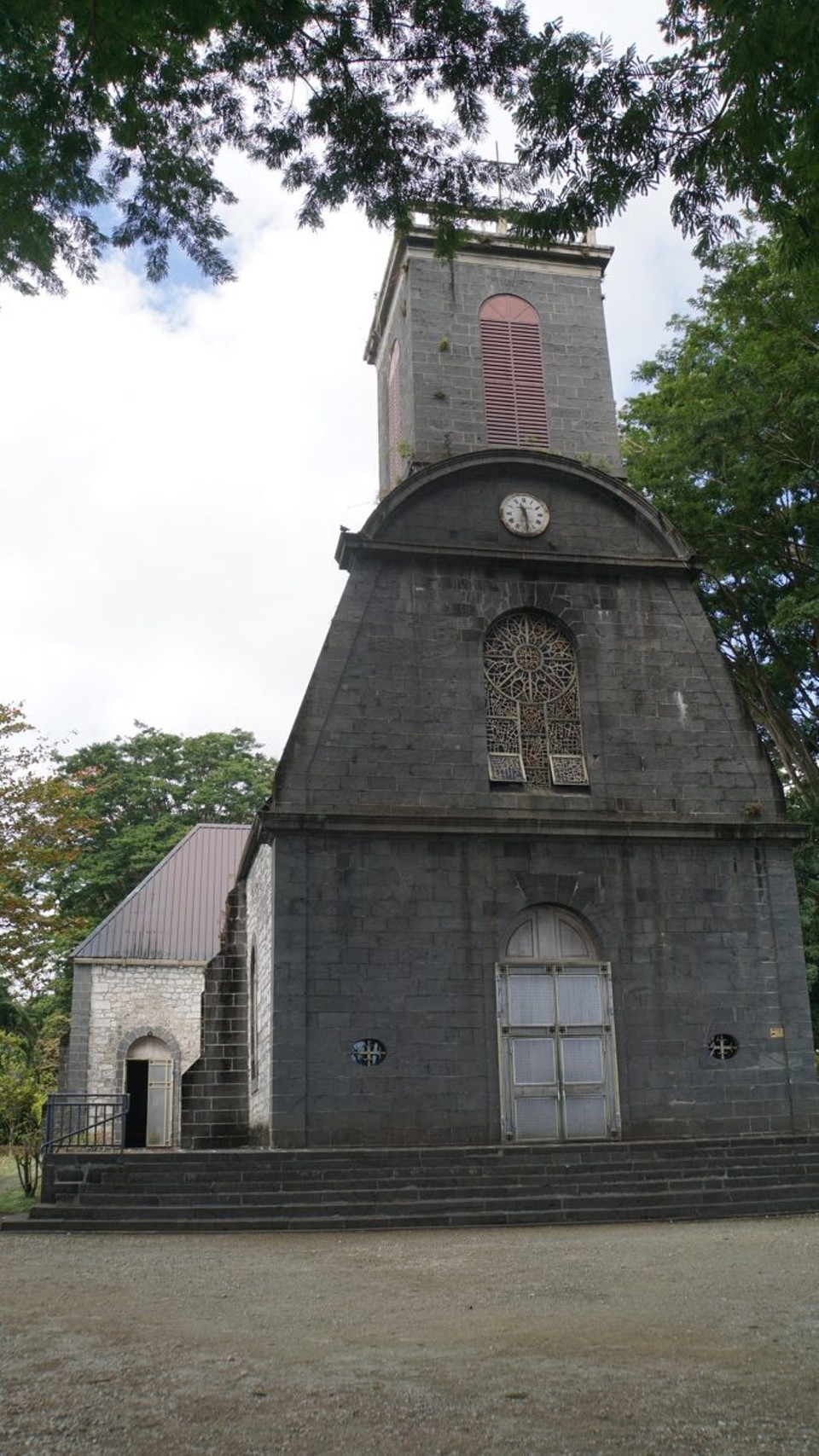 Mauritius -  - Älteste Kirsche der Insel