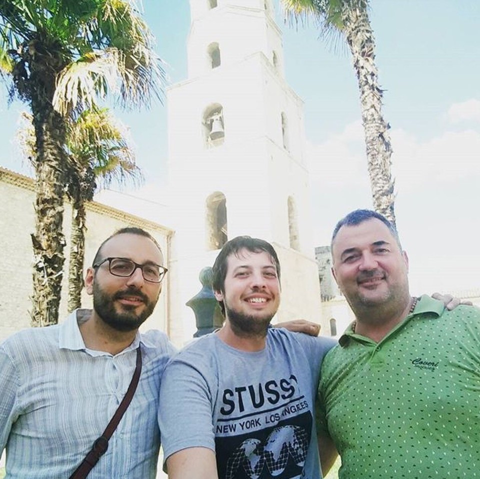 Italia - Ostuni - Pausa pranzo a cinque stelle in quel di Venosa.