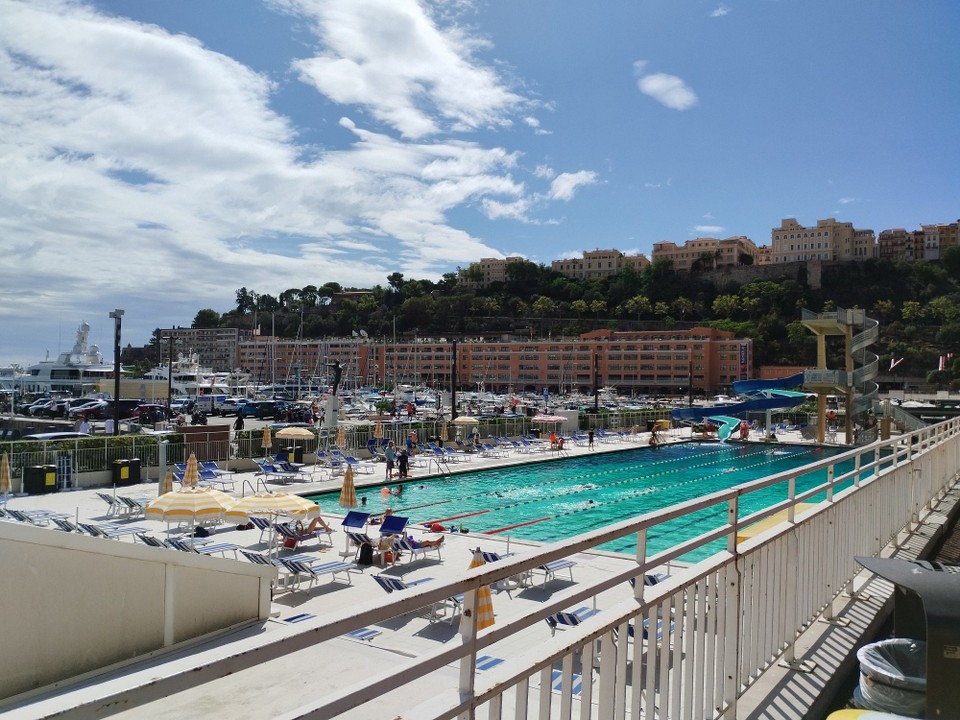 Monaco - Monaco-Ville - ....Hafen mit Schwimmbad 🤩🌞🤣