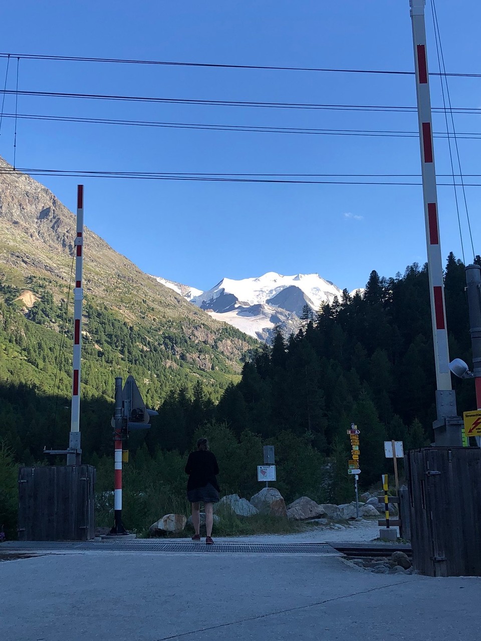 Schweiz - Pontresina - Station Morteratsch, hält nur bei bestimmten Zügen! Uff....