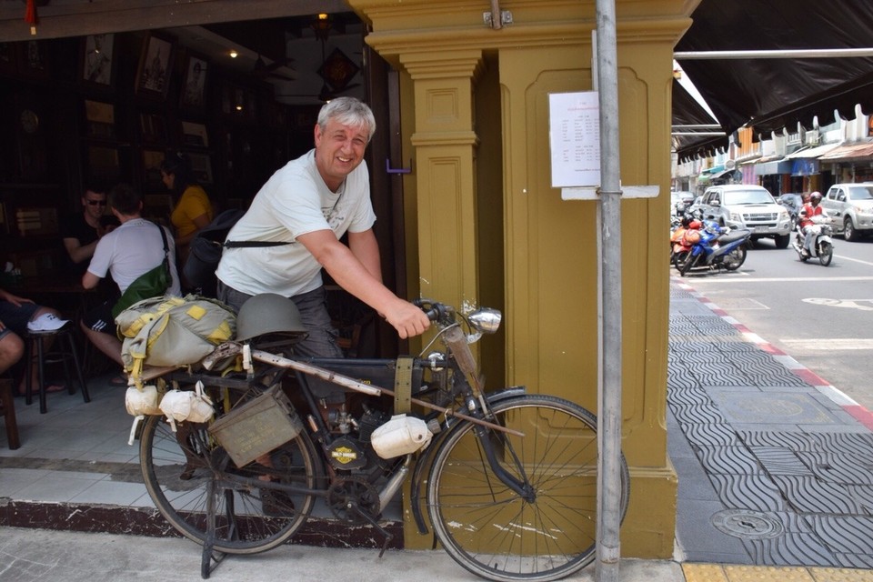 Thailand - Amphoe Mueang Phuket - Heute waren wir wieder mit dem Moped unterwegs.