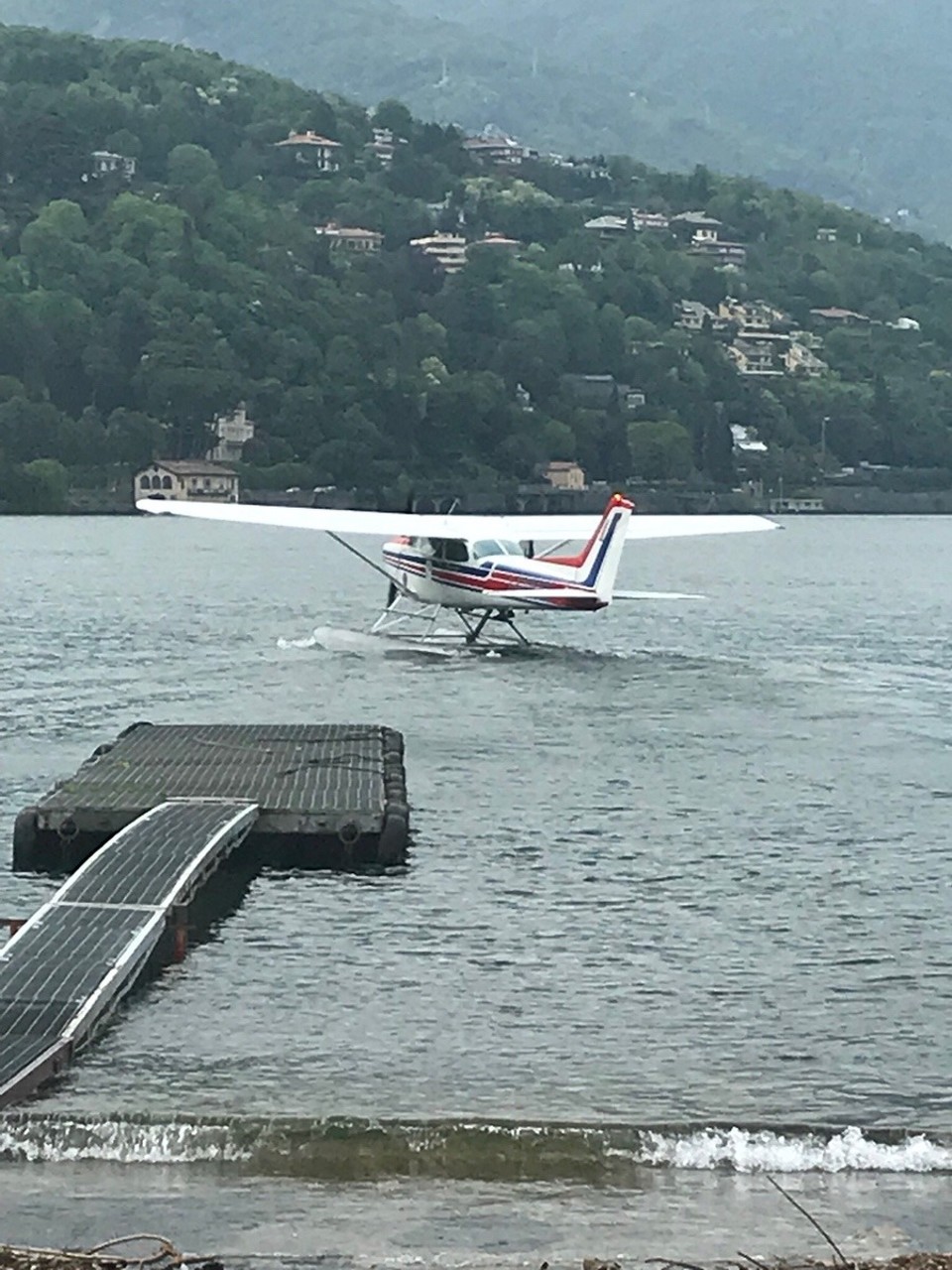 Italien - Como - …der ein oder andere ist nicht mit dem Auto unterwegs und nutzt dieses Taxi