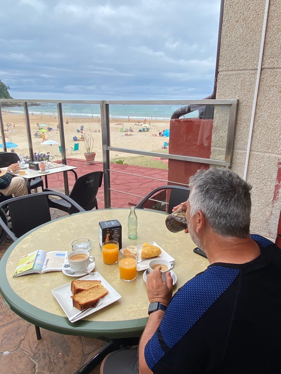 Spanien - Comillas - ….. Frühstück