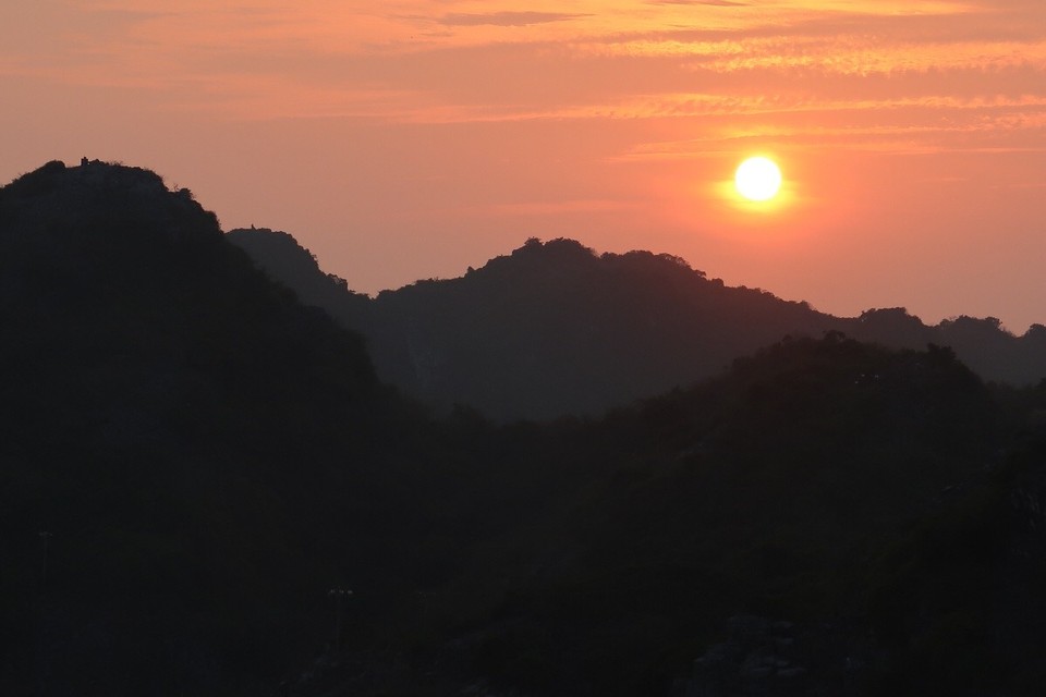 Vietnam - Haiphong - ... natürlich beim Sonnenuntergang...