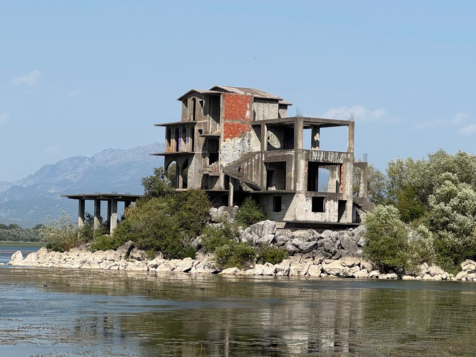 Albanien - Shkodër - So und das war es auch schon wieder, wir machen uns jetzt auf in Richtung Tirana, dort haben wir in der Nähe des Flughafens ein Hotel gebucht.