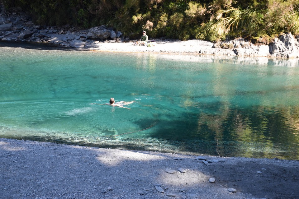 Neuseeland - Lake Matheson - Da ist wirklich einer für ein paar Sekunden im Wasser gewesen