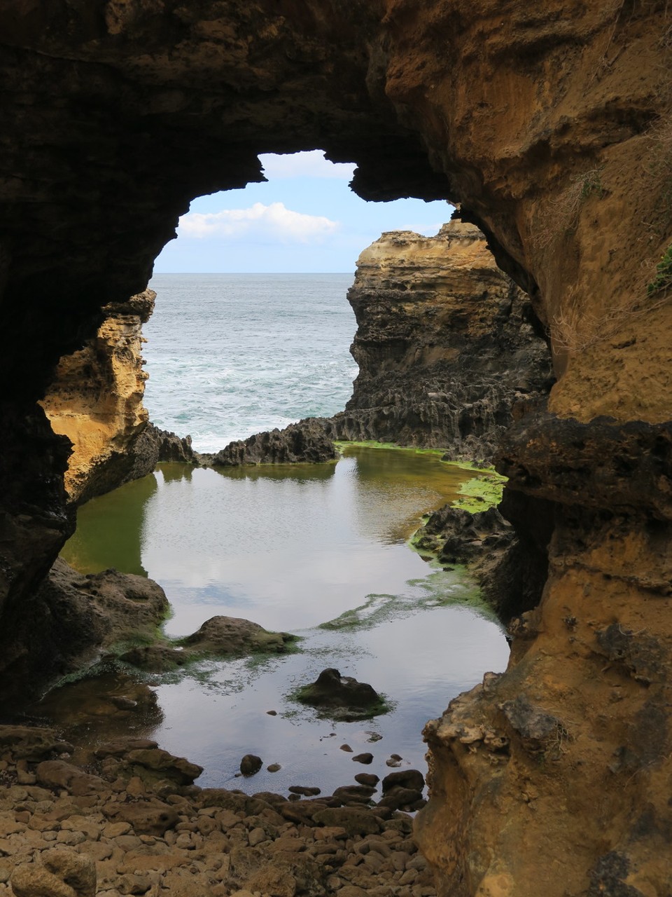 Australia - Jan Juc - The grotto