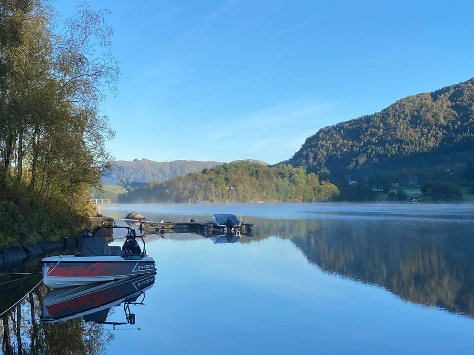 Norwegen - Eikelandsosen - 
