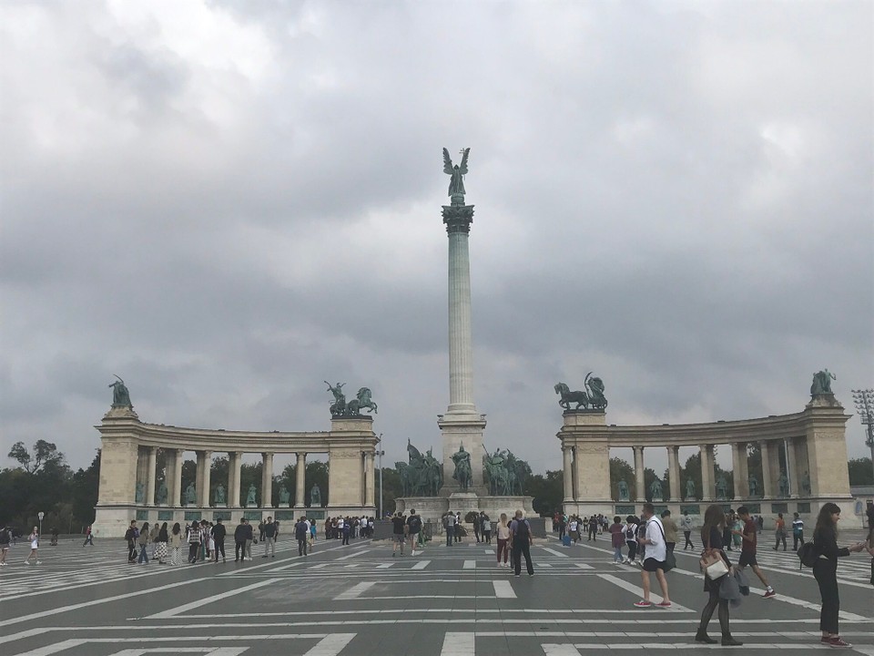 Ungarn - Budapest XIV. kerület - Heldenplatz | Fürsten | Millenniumsdenkmal | Revolution