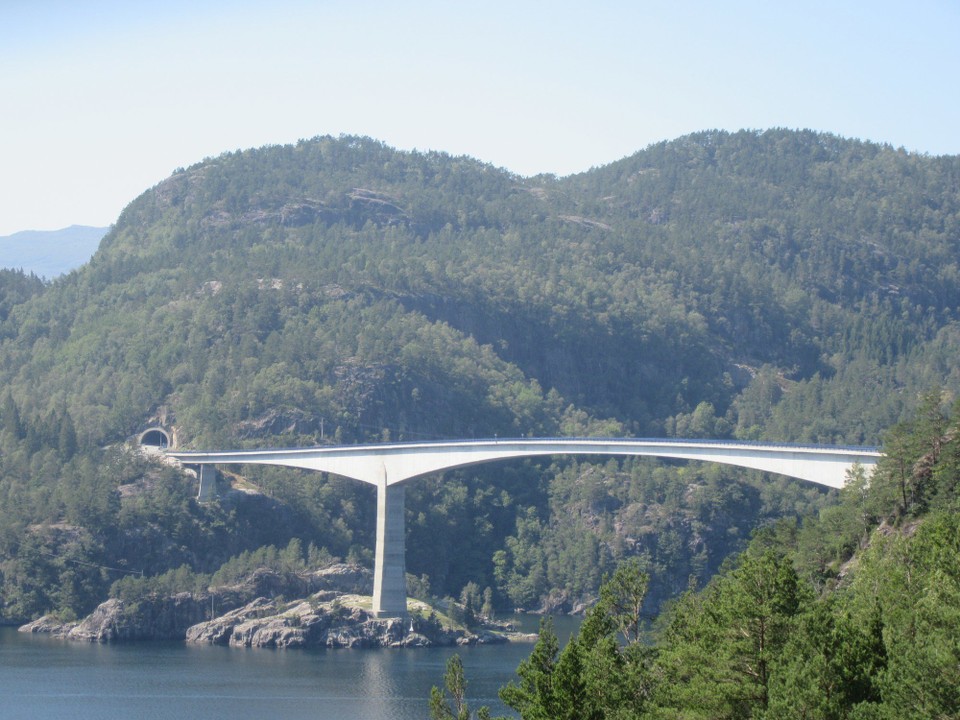 Norwegen - Skånevik - zur Abwechslung keine Fähre, sondern Brücke 