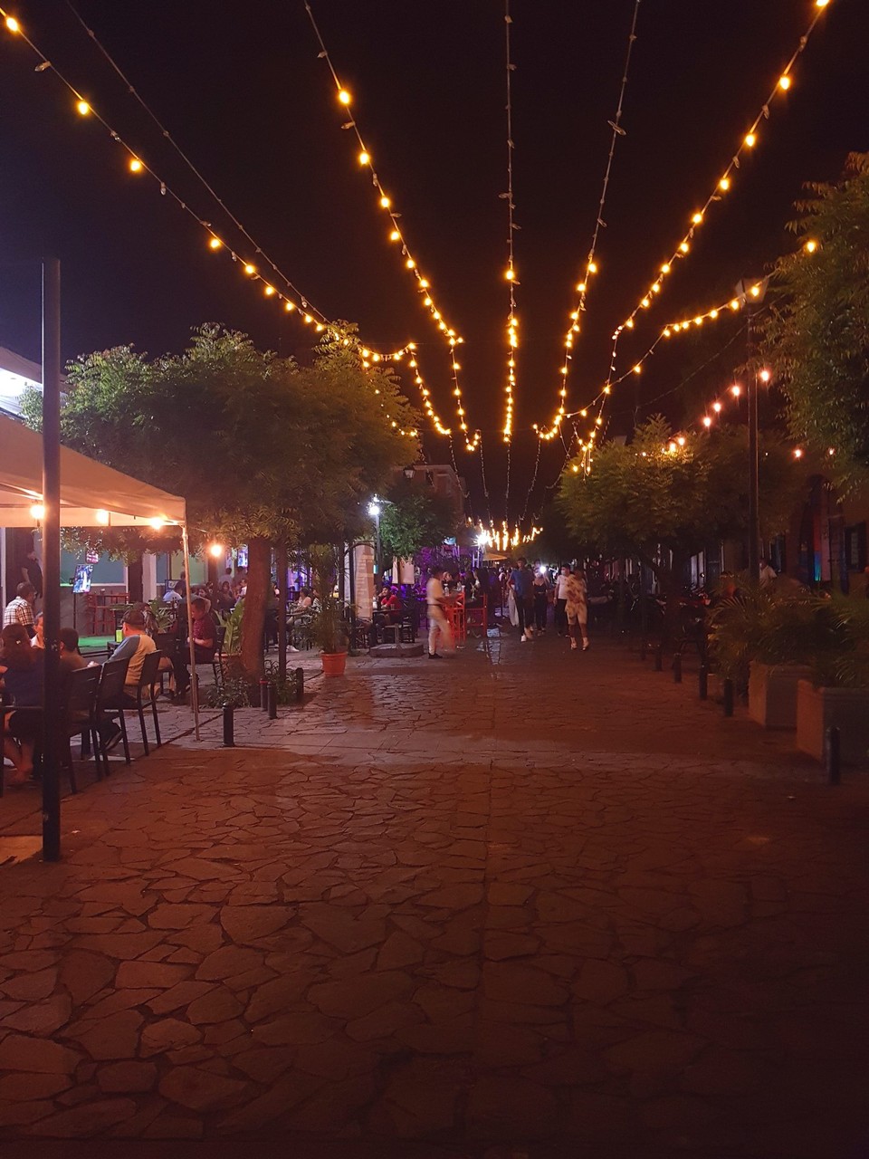 Nicaragua - Granada - Calzada at night