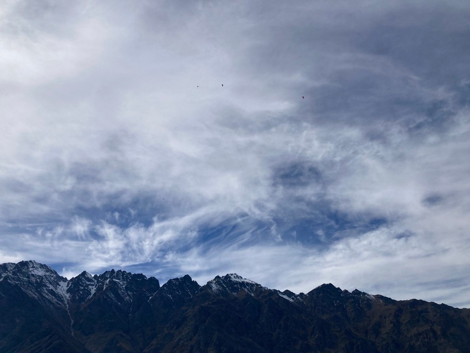 Neuseeland - Queenstown - Mit Blick auf die morgige Aktivität 🤪 auf dem Bild muss man trotzdem ganz genau hinschauen um es zu erkennen 🤓