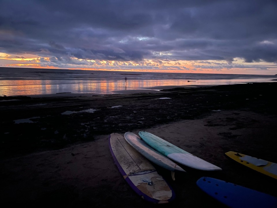 Costa Rica - Santa Cruz - 🏄‍♀️ 🌅 