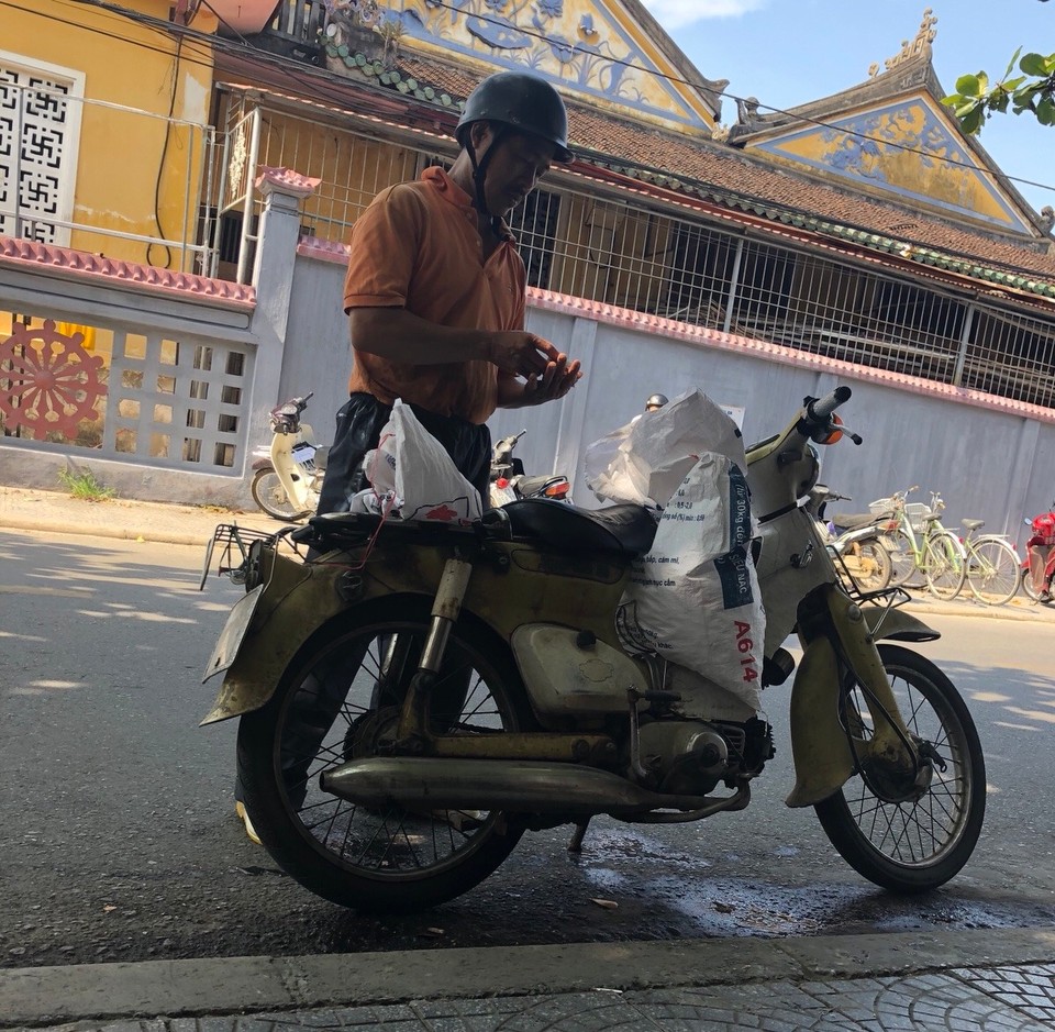 Vietnam - Hội An - Die Eislieferung ist da... das ist der Grund warum man hier nichts mit Eis nehmen sollte 😉