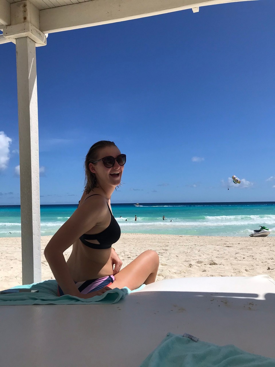Mexiko - Cancún - Lynn geniesst 