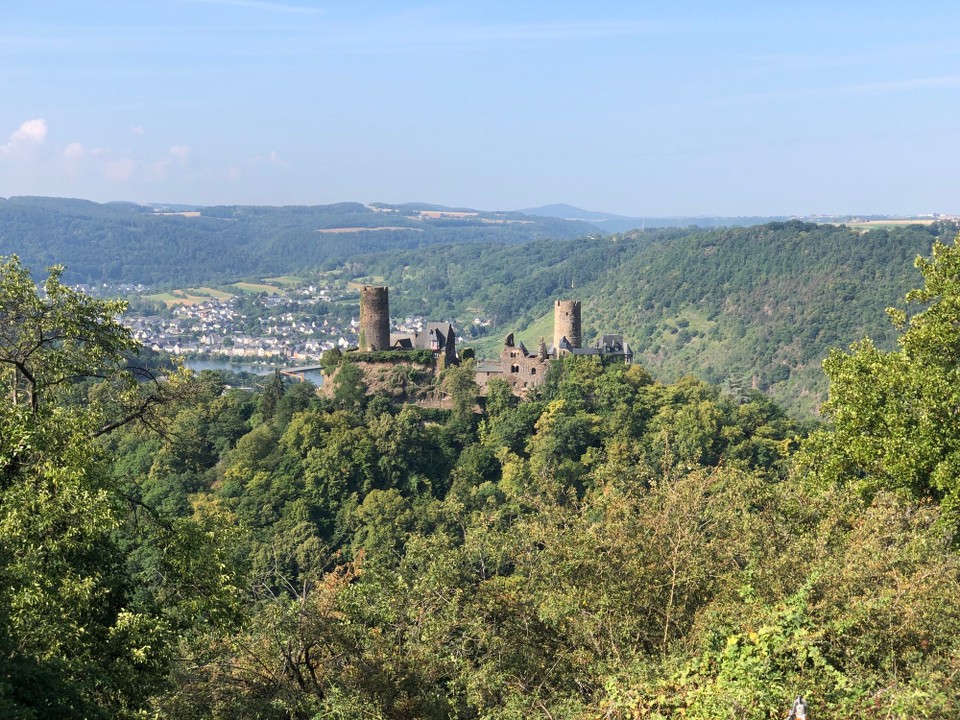 Deutschland - Winningen - Rückblick auf die Burg Thurant