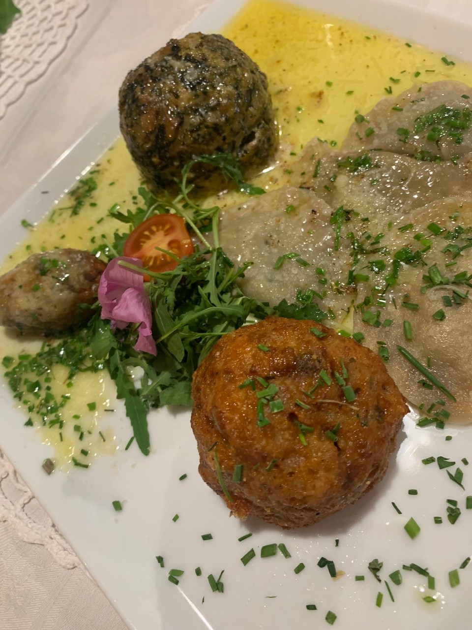 Österreich - Elbigenalp - Hauptgang: 3erlei Knödel 