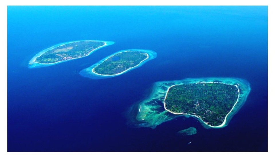 Indonesien - Lombok Utara - Von links nach rechts: Gili Trawangan, Gili Meno und Gili Air