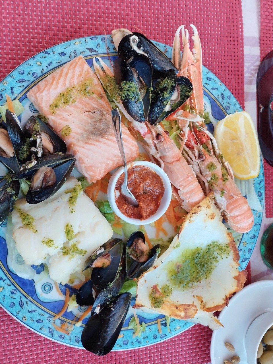 Spanien - Malgrat de Mar - ....und Mixed Fisch.
Brauch wohl nicht dazu sagen, wer was gegessen hat😜😜😜🤣🤣🤣🤣🤣
