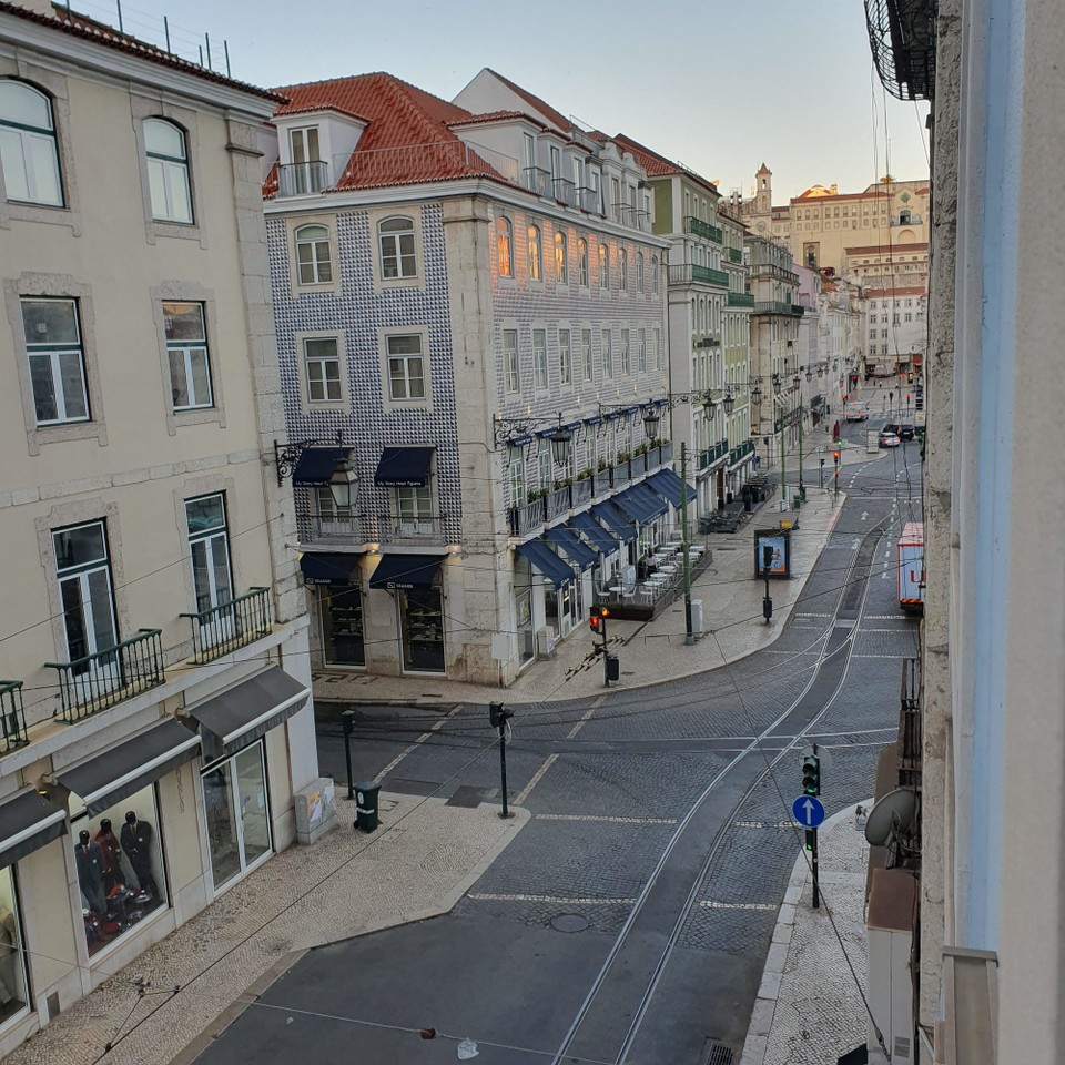 Portugal - Lissabon - Die Aussicht aus unserem Hotelzimmer in 2. Stock.