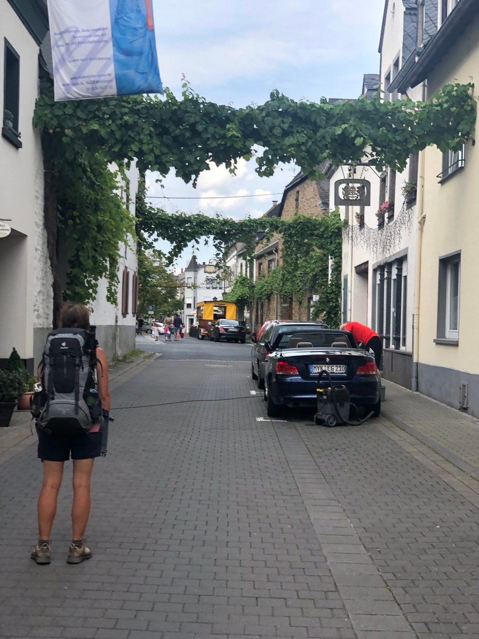 Deutschland - Winningen - Einmarsch in Winningen