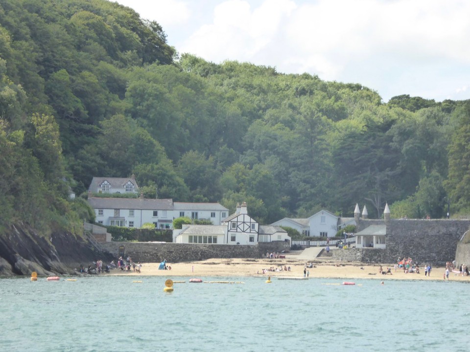 United Kingdom - Fowey - Readymoney Cove or in Cornish Porth Munda meaning meaning mineral house may have been a pre-medieval trading place. During the 2nd World War, Daphne du Maurier and children spent a year at Readymoney Cottage, the former coach house to Point Neptune.