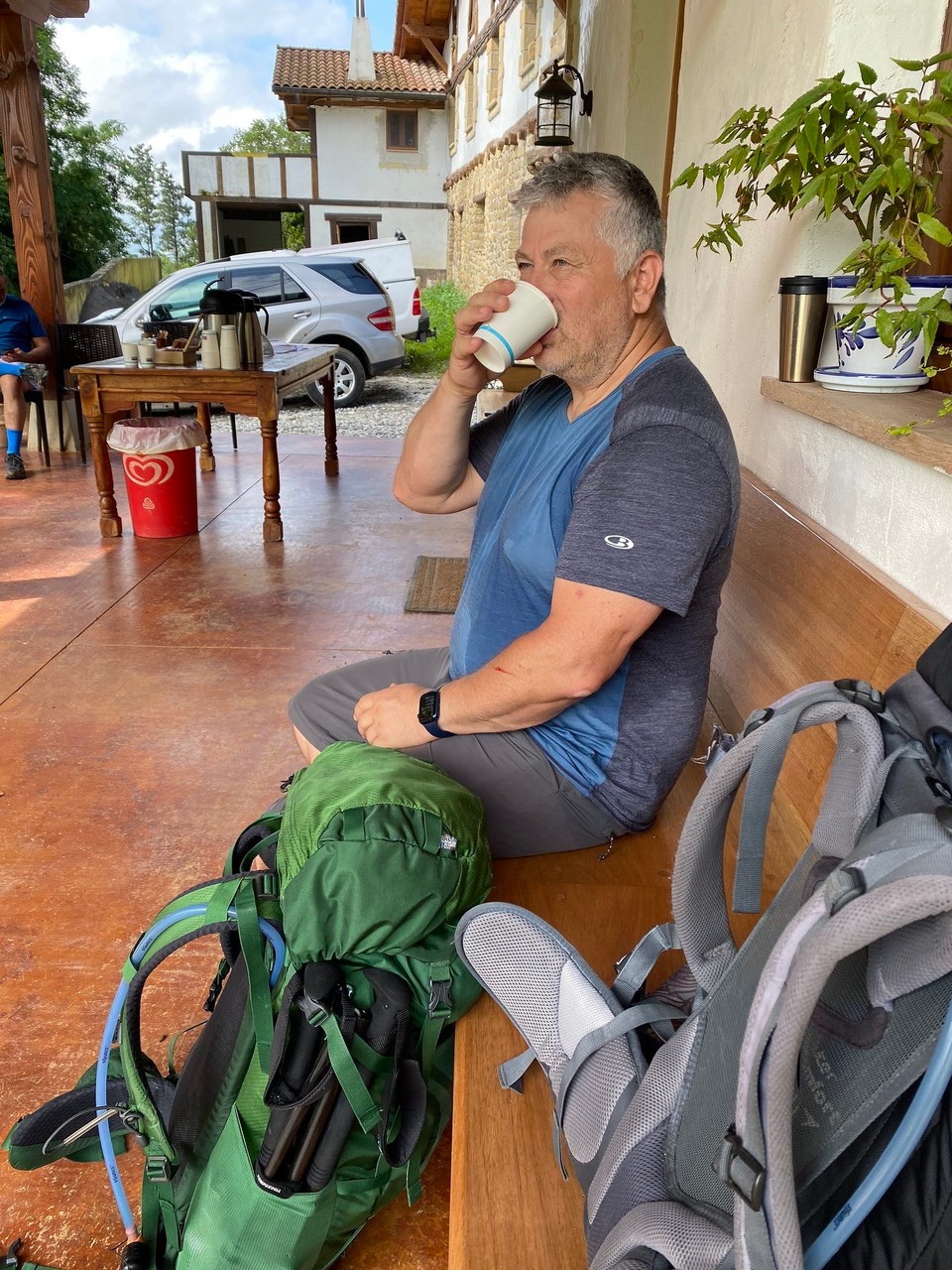 Spanien - Bilbao - Kurze Kaffeepause auf Spendenbasis