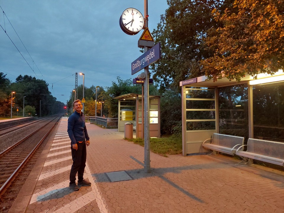 Deutschland - Burgwedel - Abfahrt Sonntagmorgen ab Großburgwedel.