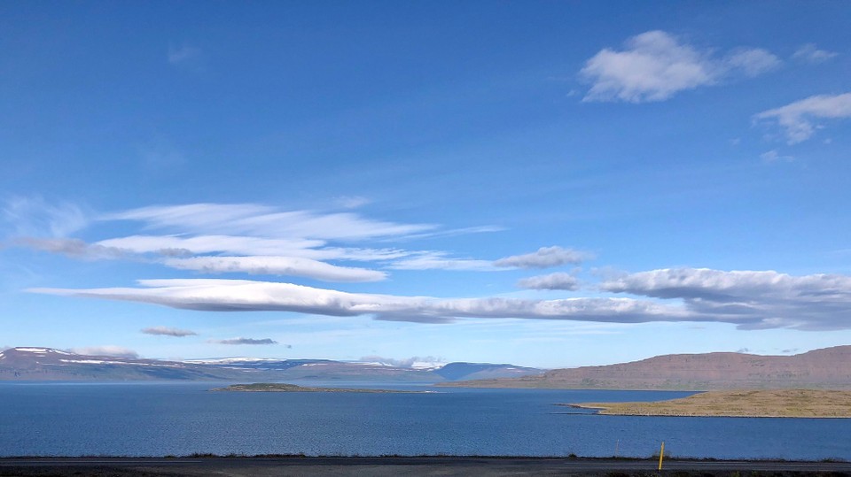 Island - Súðavíkurhreppur - Hier sieht man dann auch sehr schön die Insel Vigur.