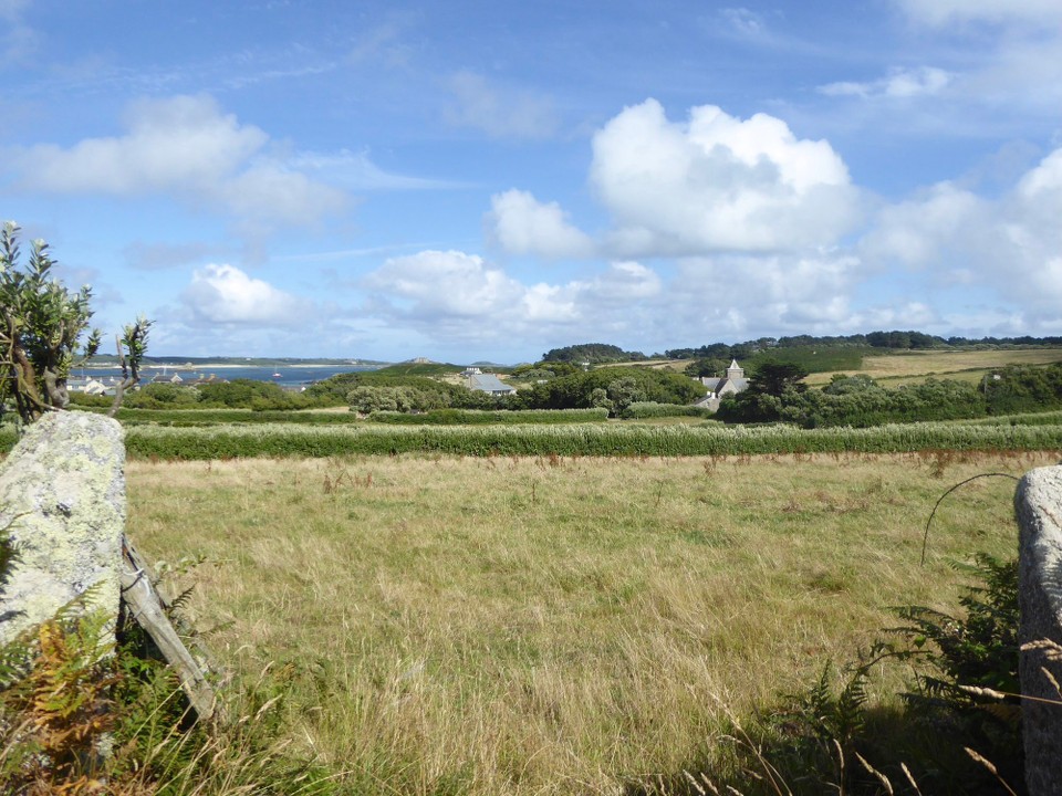 United Kingdom - Isles Of Scilly - Walking back to New Grimsby.