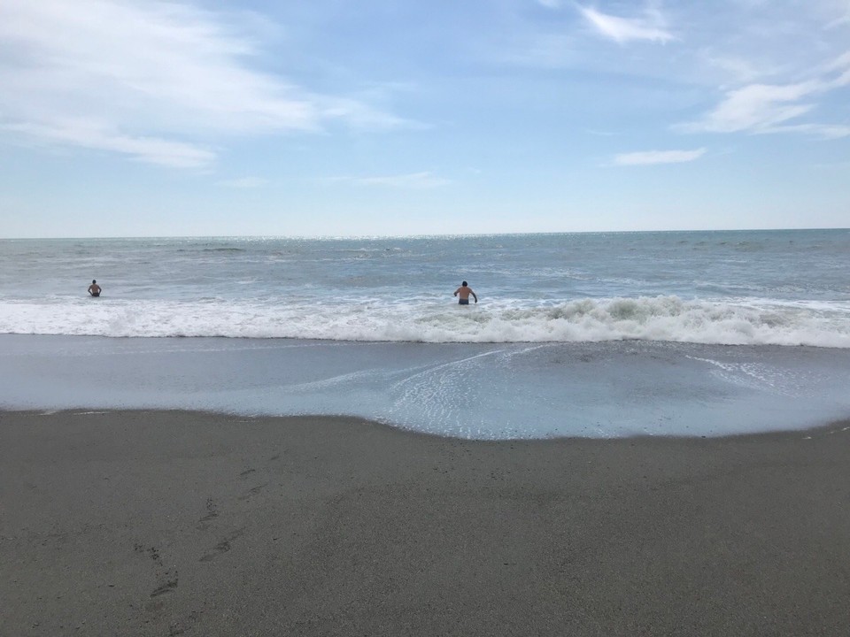 Neuseeland - South Beach - Wolfgang in den Wellen