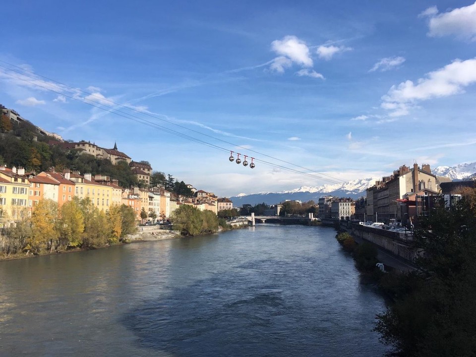 Frankreich - Grenoble - Auf dem Weg zur Uni mit Franzi ein letztes mal diesen Ausblick genießen