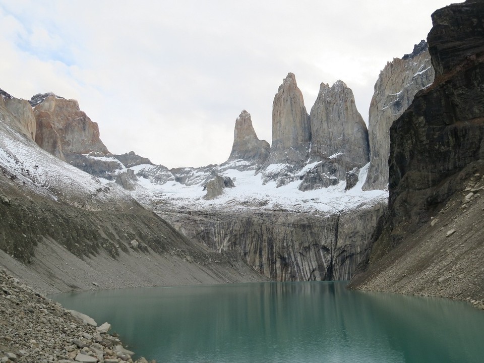 Chile - Torres del Paine National Park - Les torres degagees le soir, on a pu monter les voir au dernier moment