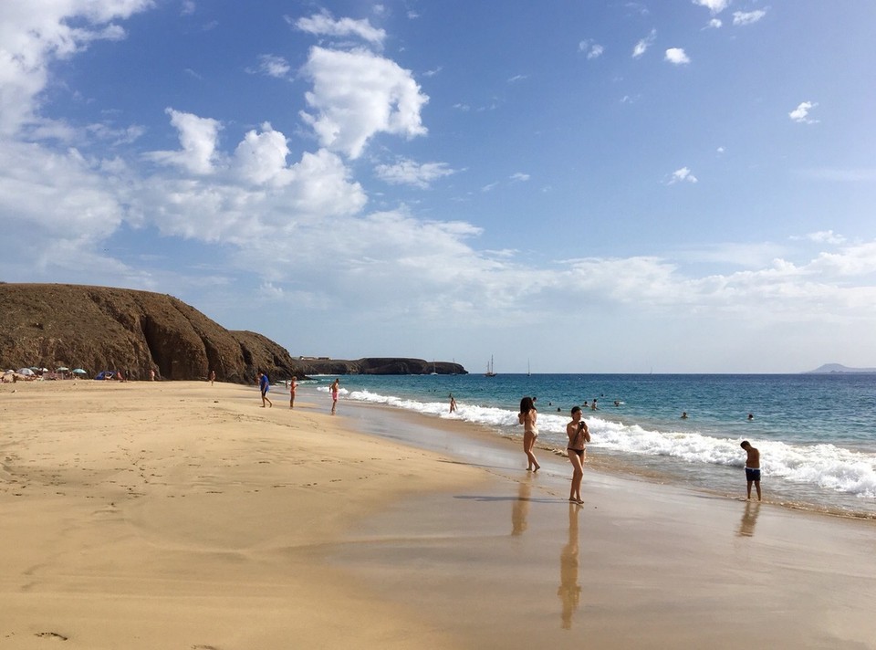  - Playa Mujeres - Starke Brecher im Sonnenschein. 